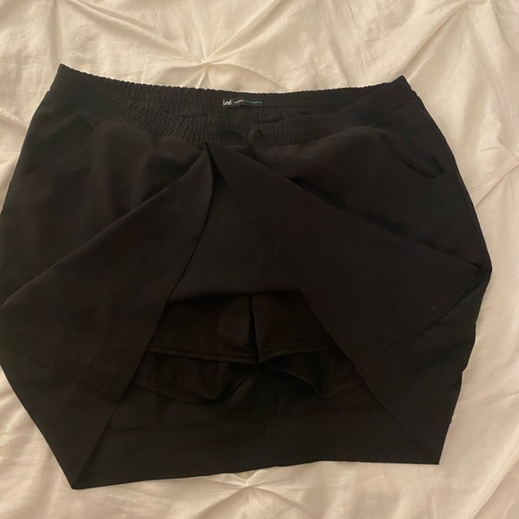 Lee Athletic Skort - Picture 2 of 4